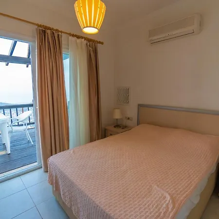 Grand Sea View Aparts Apartment