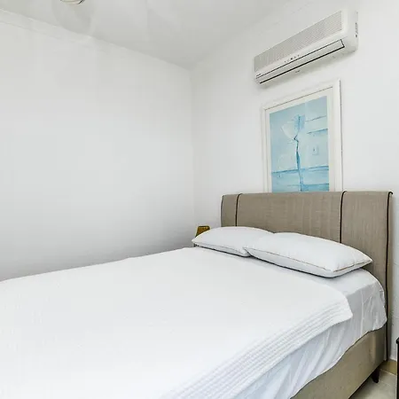 Apartment Grand Sea View Aparts